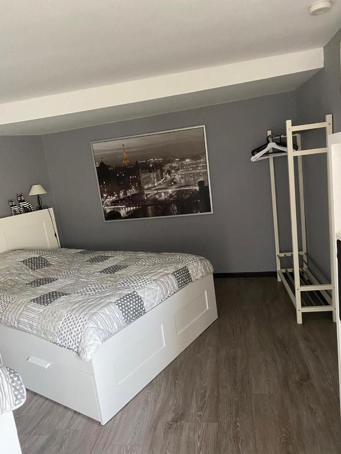 Appartamento Haus Lindenteichblick Atzenhausen Esterno foto