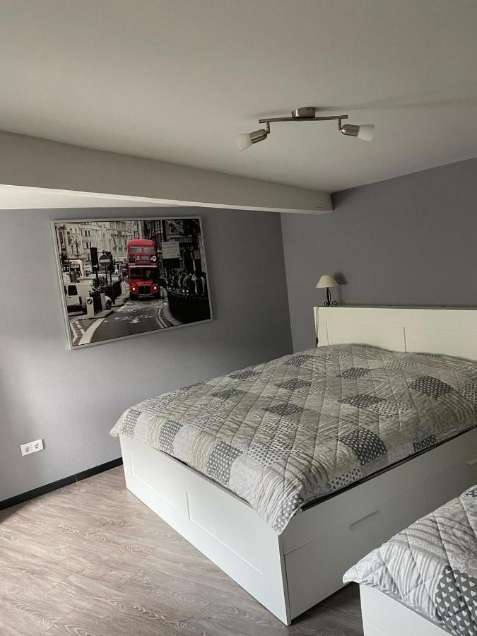 Appartamento Haus Lindenteichblick Atzenhausen Esterno foto